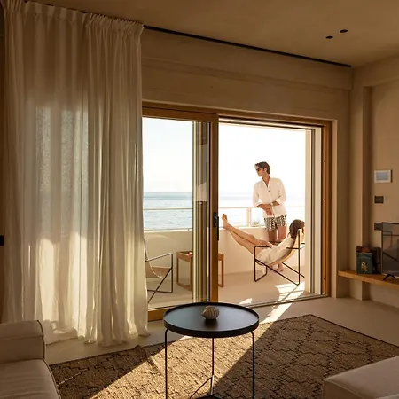 Calitro Mare Aparthotel 3*